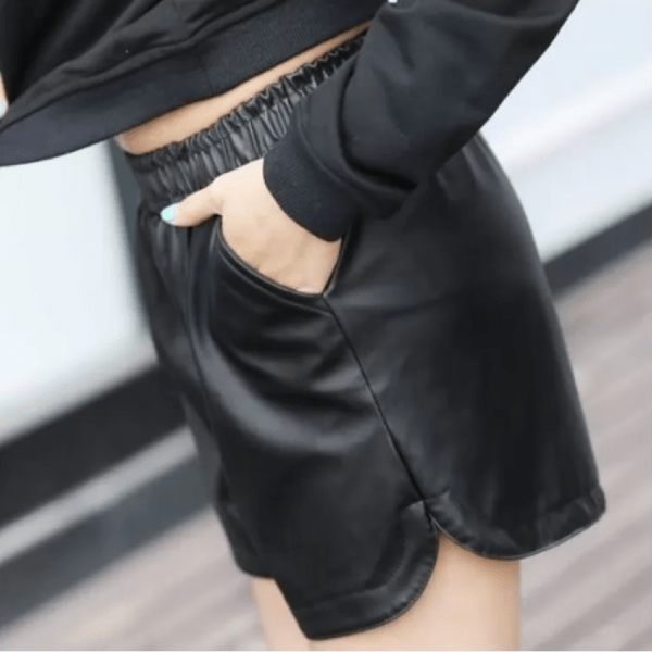 Elastic Temperament Black Leather Shorts for women
